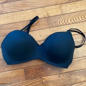 Black aerie lightly padded bra.